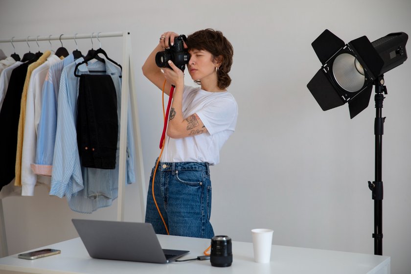 From Flat Lays to Models: A Comprehensive Guide to Breathtaking Clothing Photography | Skylum Blog(4)