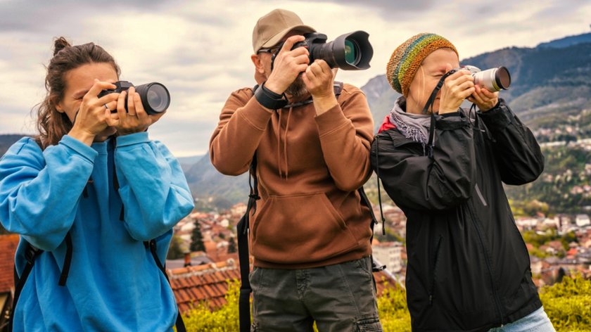 A Closer Look At The Different Types Of Photographers And Their Craft | Skylum Blog(2)