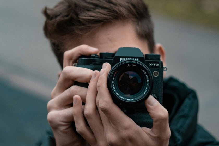 Choosing the Best Street Photography Camera | Skylum Blog(4)