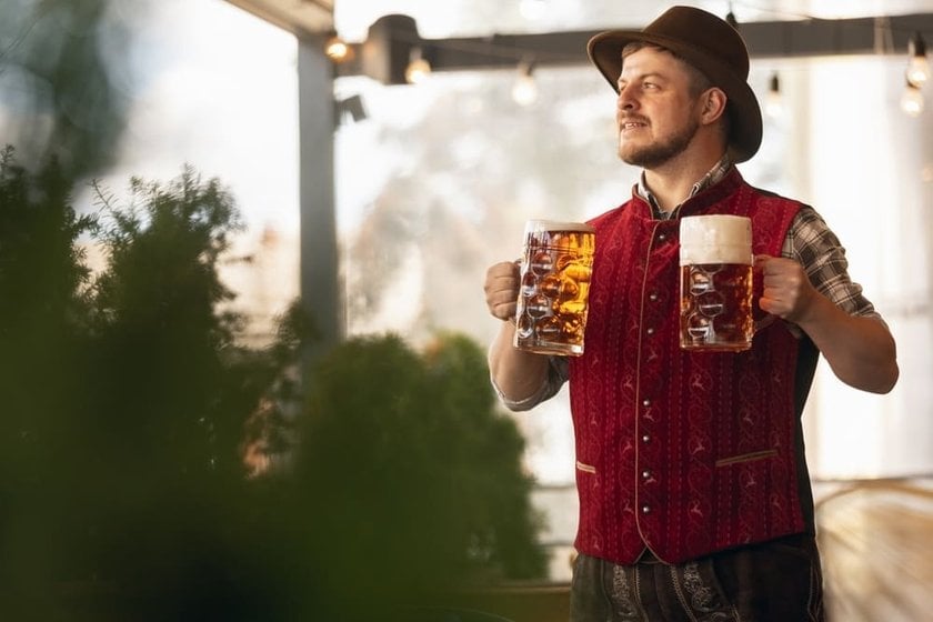 Oktoberfest Costumes Ideas: Dress To Impress At Beer Tent | Skylum Blog(4)