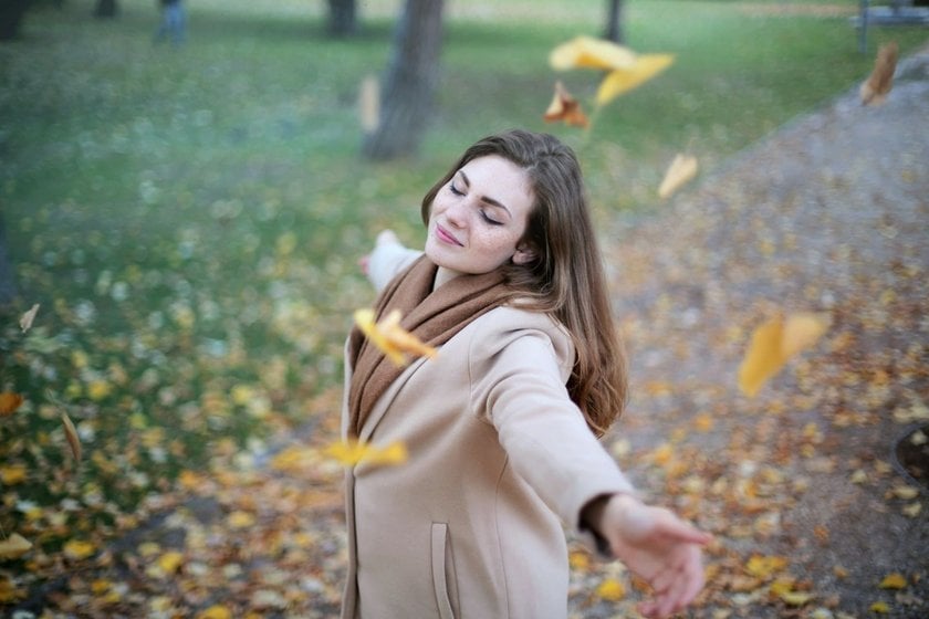 Autumn Portrait Photography: Capture the Magic of the Season | Skylum Blog(12)