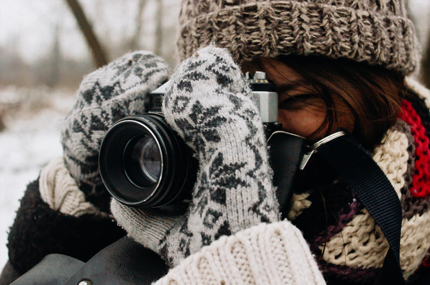 Girl Photographer in Winter | Skylum Blog