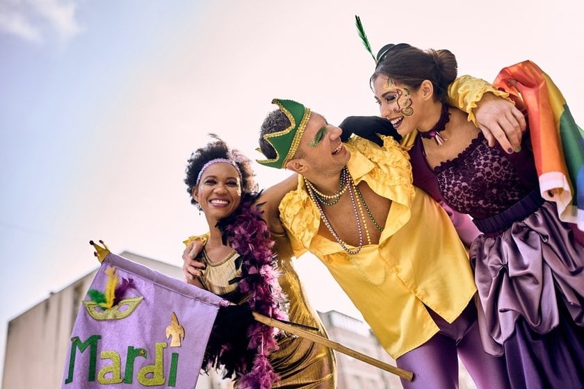 Mardi Gras Picture Backdrops Ideas For A Party  | Skylum Blog(3)