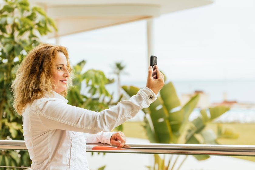 Why Do I Look Fat In Photos: Reasons & Solutions | Skylum Blog(5)