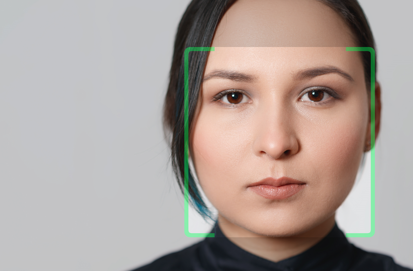 Faceapp vs Facetune: Find Your Perfect Fit | Skylum Blog(8)
