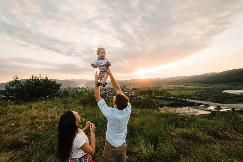 Creative Large Family Portrait Ideas | Skylum Blog(3)