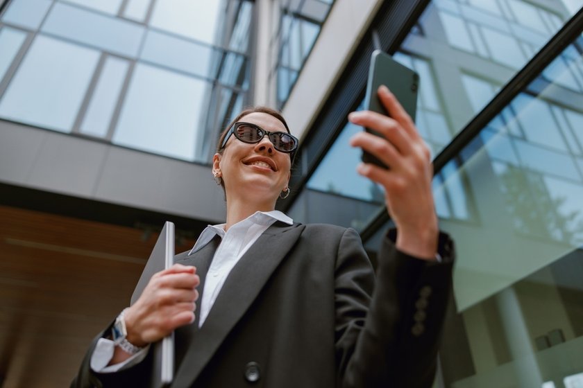 How to Take Professional Corporate Headshots Outdoors Image5