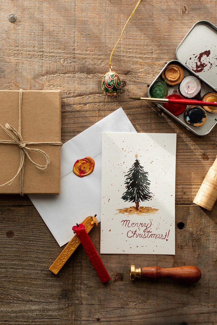 Flatlay Photography: A Step-By-Step Overhead Guide | Skylum Blog(7)