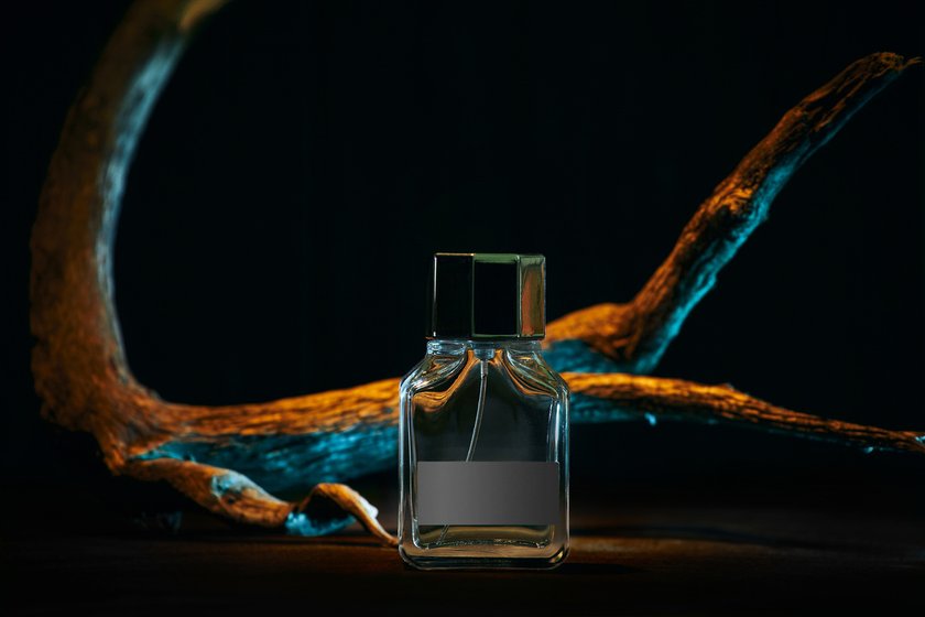 Fragrance Photography: Capture The Allure Of Scent | Skylum Blog(6)