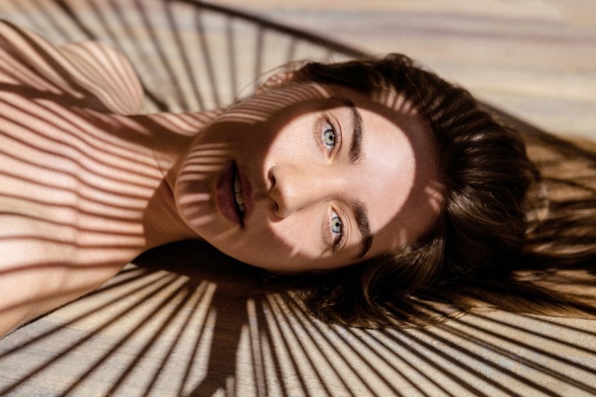 Photo portrait of a girl in natural light| Skylum How-to