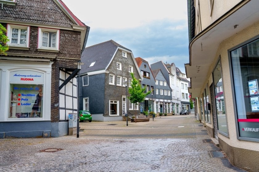 Photos of city buildings | Skylum Blog