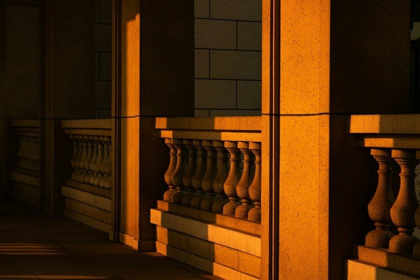 Photos of architecture during golden hour | Skylum Blog