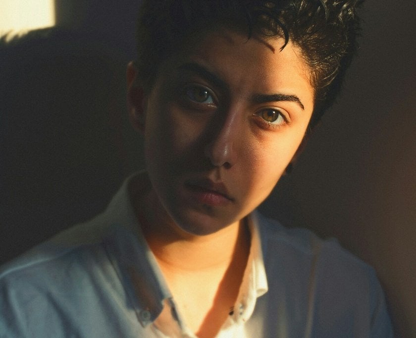 Portrait with sun rays | Skylum Blog