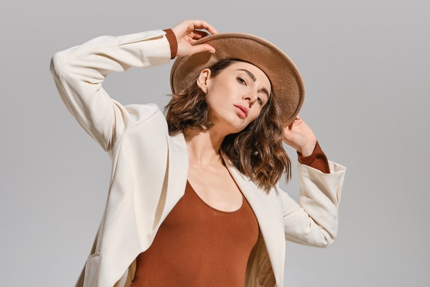 Portrait of a girl from below | Skylum Blog