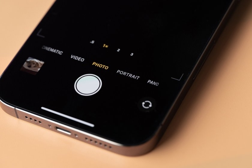 Camera section on iPhone | Skylum Blog