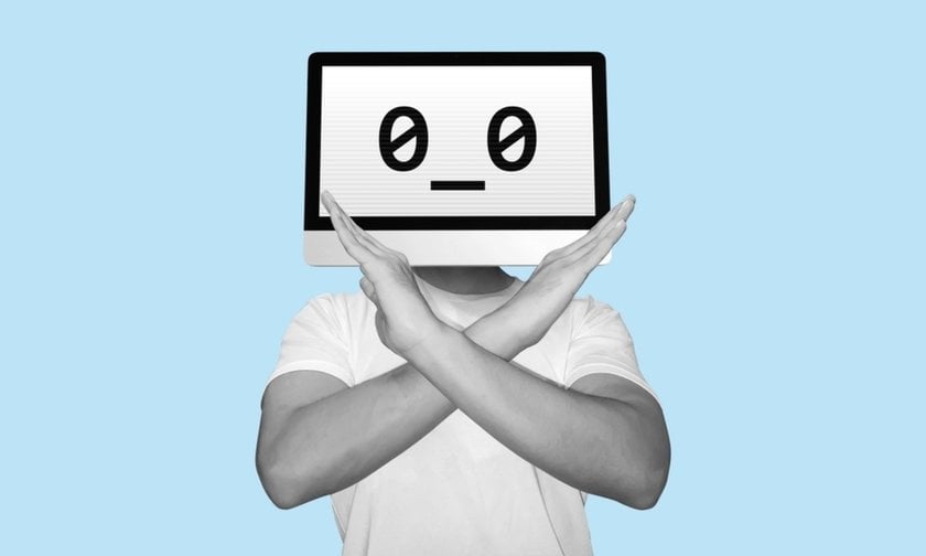 A man with a computer instead of a head | Skylum Blog