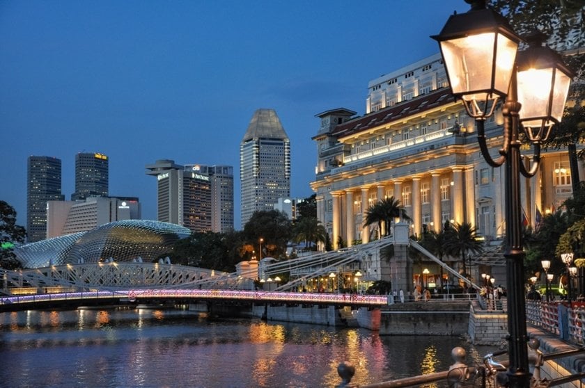 Cityscape at blue hour | Skylum Blog