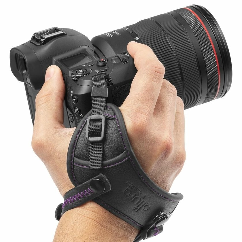 Altura Photo Camera Hand Strap | Skylum Blog