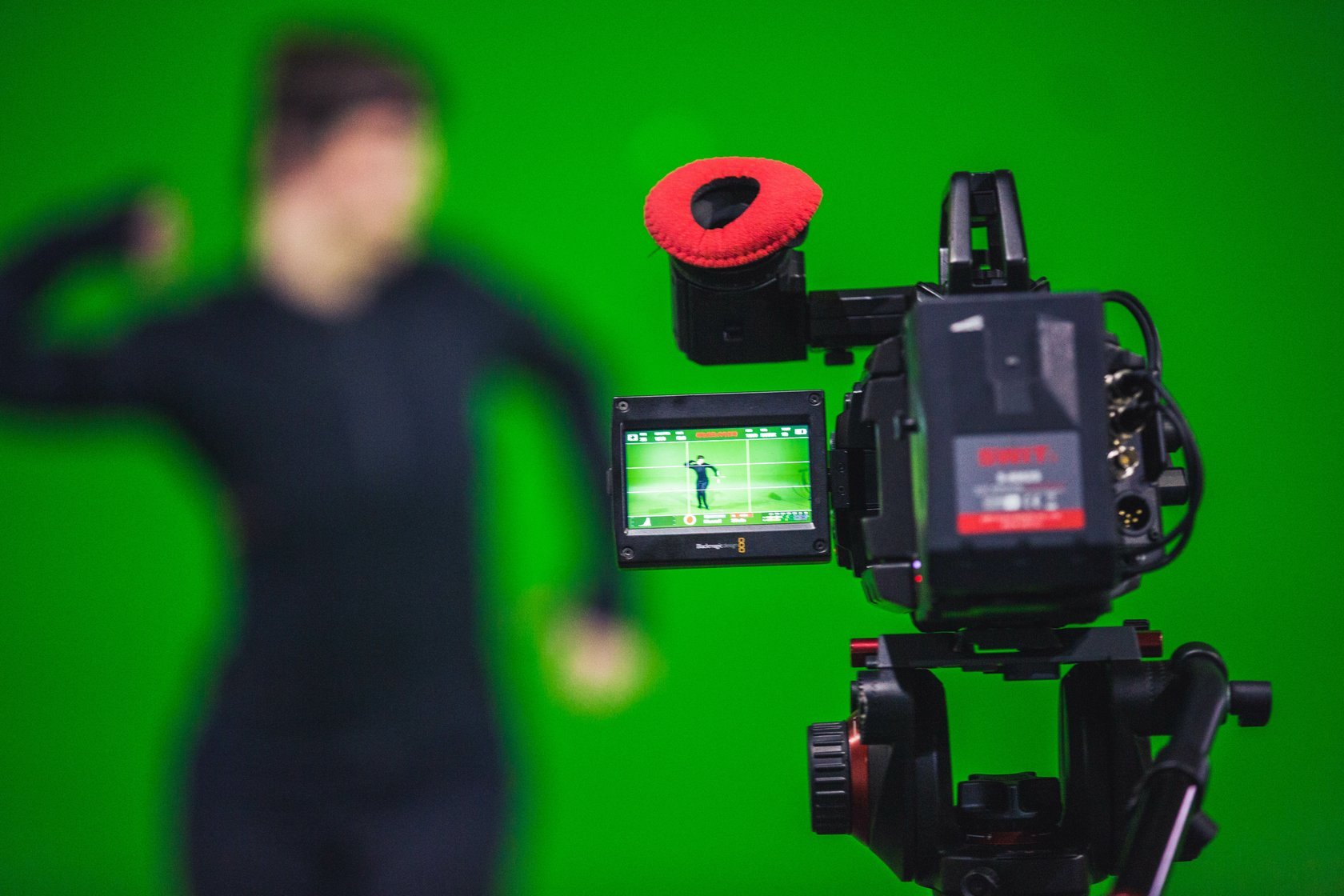 How to Create a DIY Green Screen Video Effect