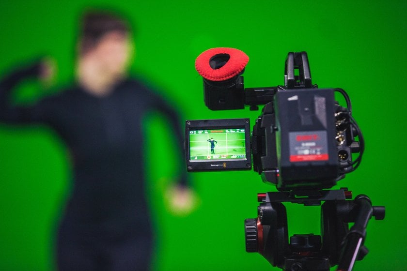The 7 best free green screen apps for iPhone & Android in 2023 | Skylum Blog(4)