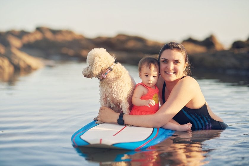 20 Sweet Mom and Daughter Photoshoot Ideas | Skylum Blog(7)