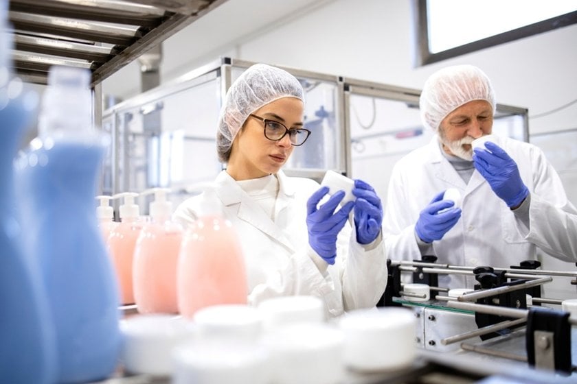 Workers in the workshop check cosmetics | Skylum Blog