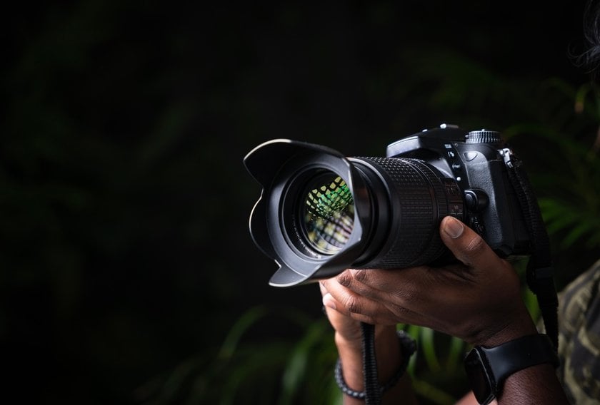 What Is The Best Lens For Portraits? Top 10 [2025] | Skylum Blog(3)