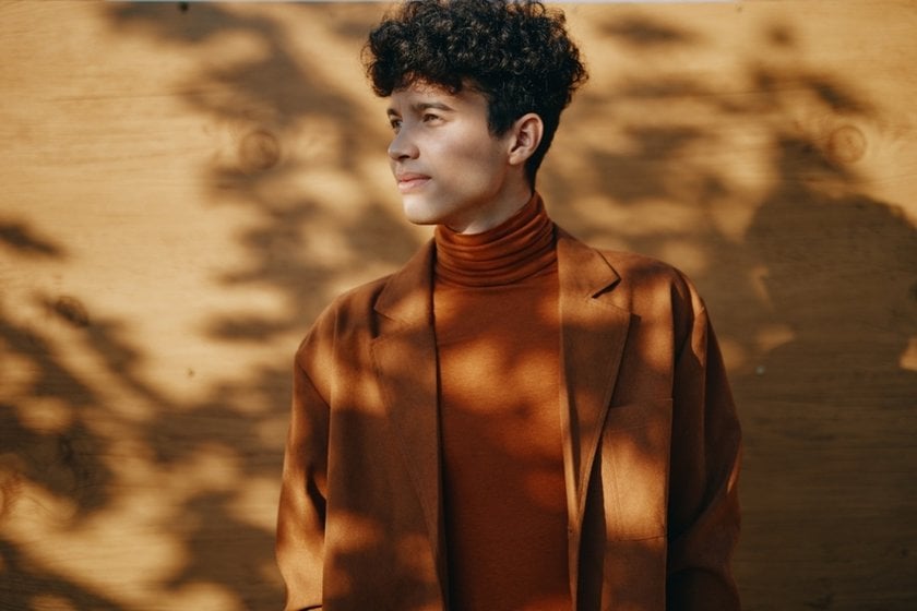 Portrait of a guy in the shadows | Skylum Blog