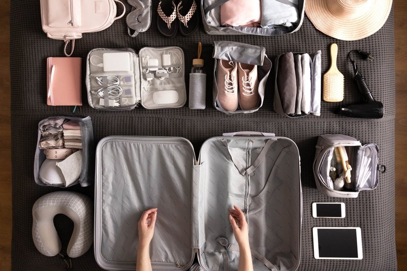 Travel Checklist 2024: Ultimate Packing List for Travellers | Skylum Blog(5)