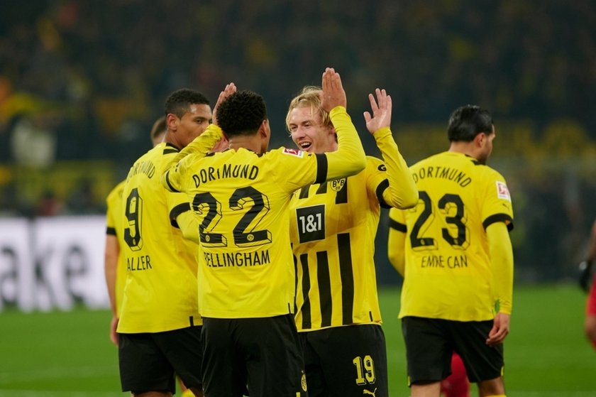Photos of football players | Skylum Blog