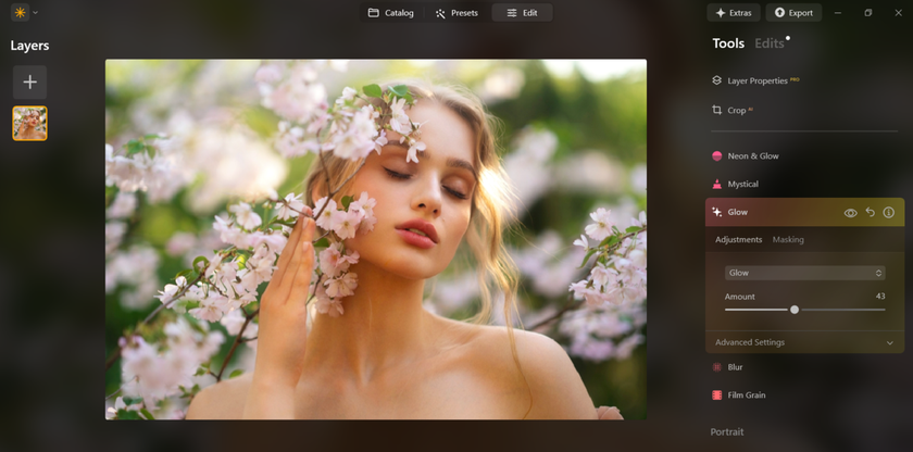 How to Look Good in Pictures: Photographer Tips for Camera | Skylum Blog(17)