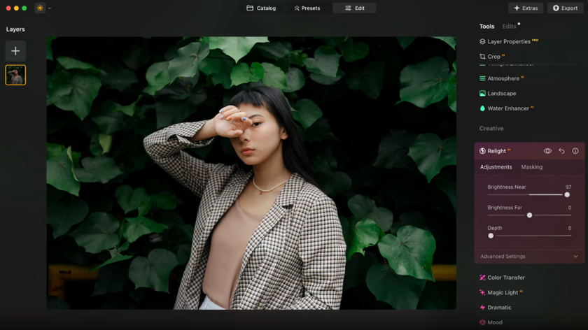 How to Look Good in Pictures: Photographer Tips for Camera | Skylum Blog(15)