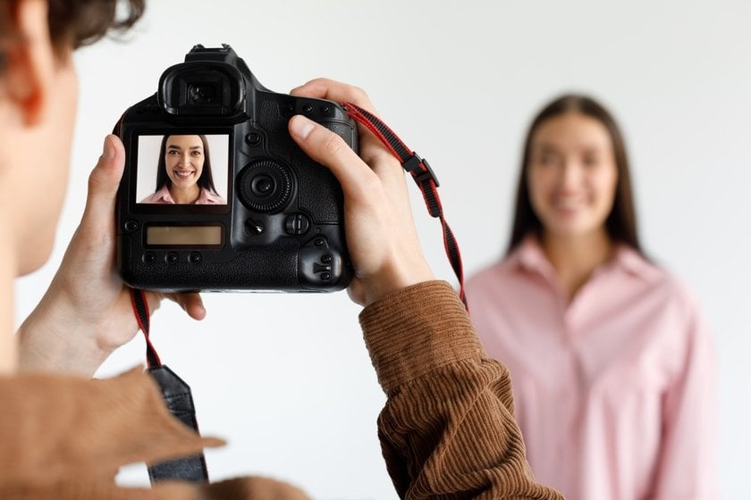 Why Are My Pictures Blurry? Top 12 Causes & Easy Fixes for Sharp Photos | Skylum Blog(4)