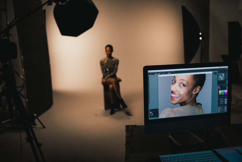 Why Are My Pictures Blurry? Top 12 Causes & Easy Fixes for Sharp Photos | Skylum Blog(6)
