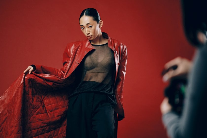 What To Wear For A Photoshoot: Best Outfit Styles | Skylum Blog(3)