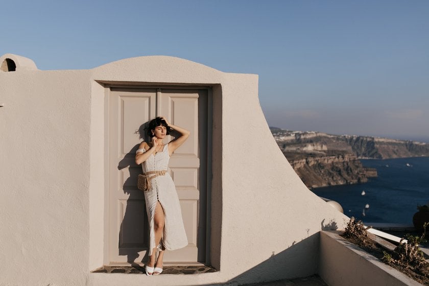 What To Wear For A Photoshoot: Best Outfit Styles | Skylum Blog(12)