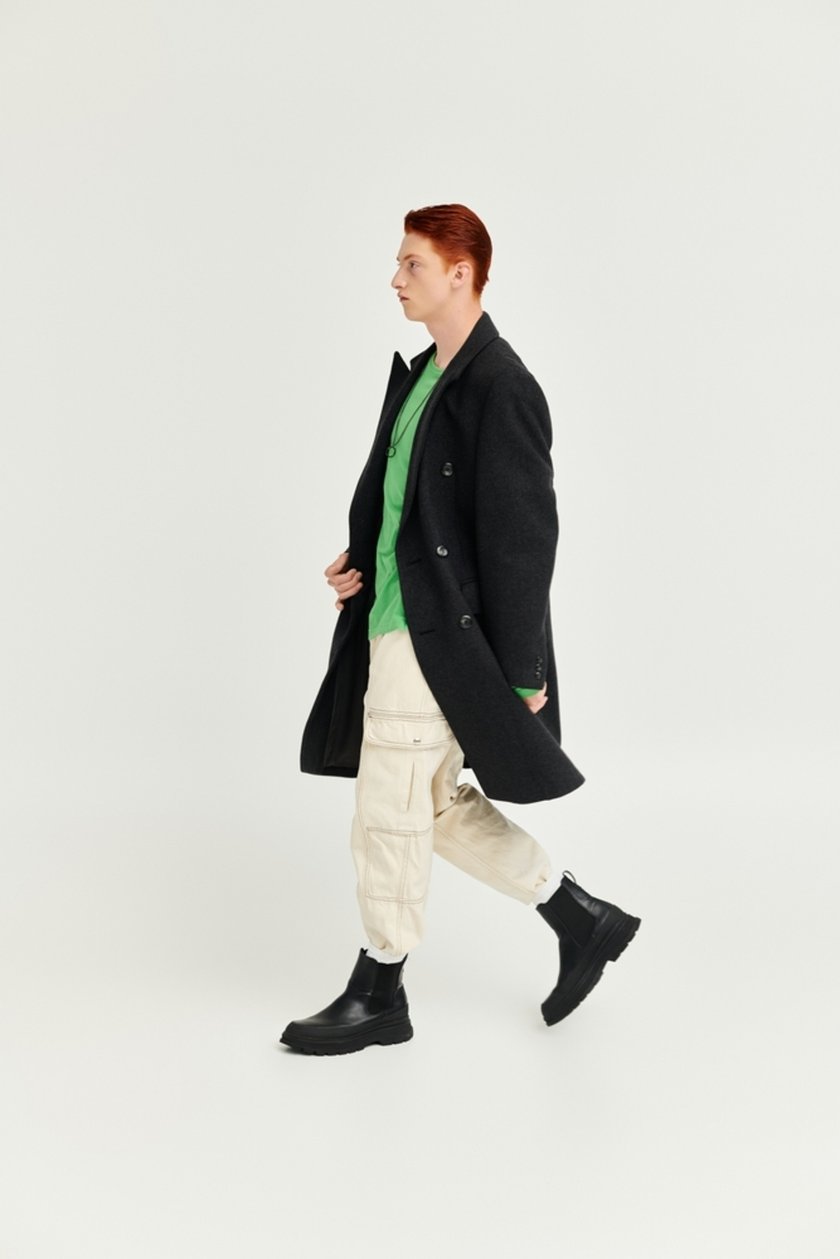 What To Wear For A Photoshoot: Best Outfit Styles | Skylum Blog(56)