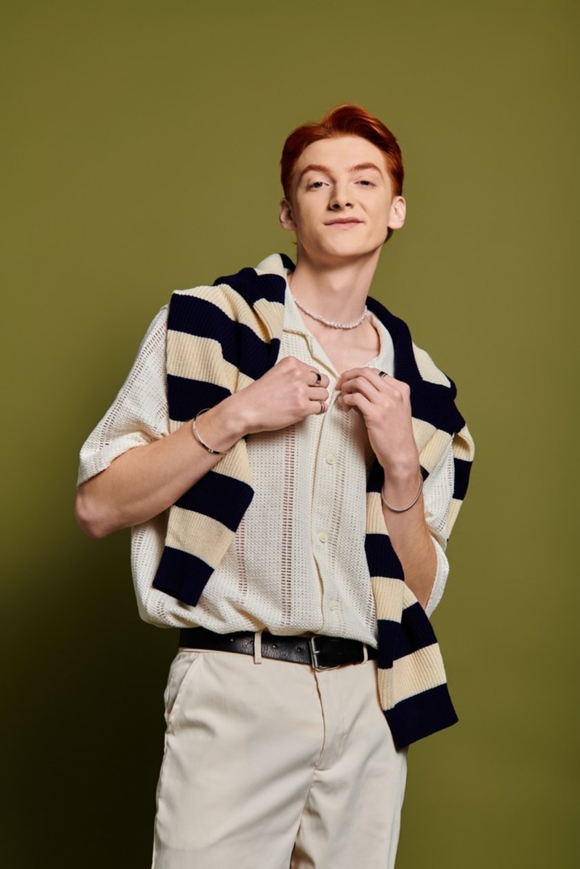 What To Wear For A Photoshoot: Best Outfit Styles | Skylum Blog(59)