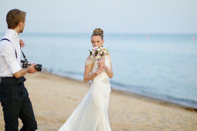 What To Ask Wedding Photographer: Essential 25 Questions List I Skylum | Skylum Blog(5)