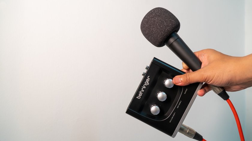 Microphone for streaming | Skylum Blog