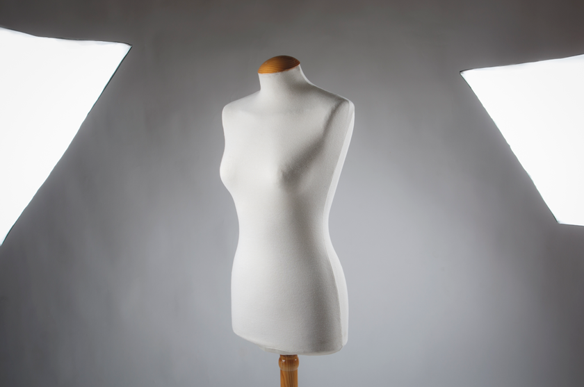 Clothing Photography: Guide to Selling Apparel Photos | Skylum Blog(4)
