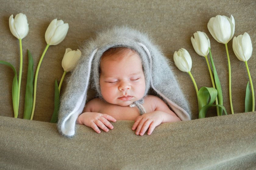 Baby Easter Photoshoot Ideas To Celebrate A Hoppy Spring | Skylum Blog(12)