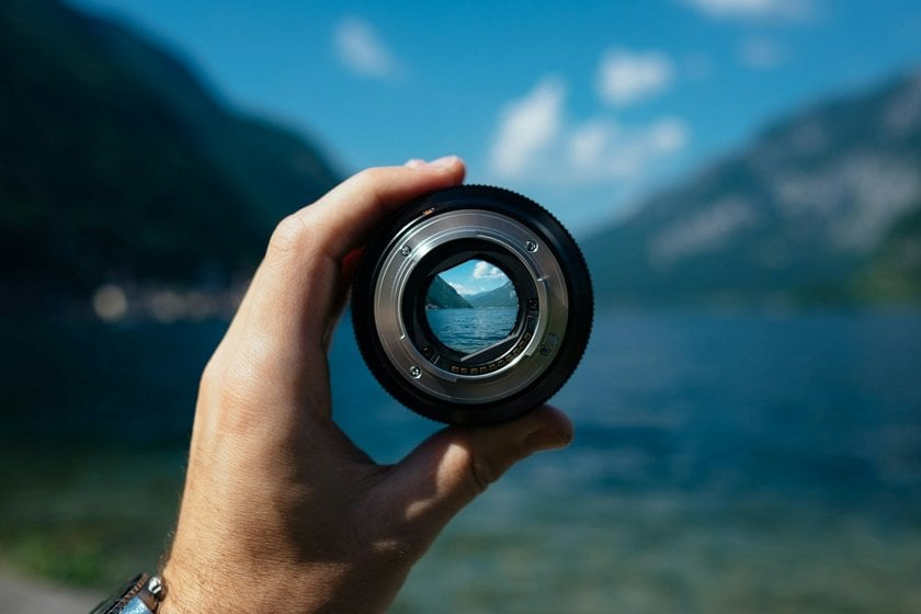 Zoom Lens Vs Prime Lens: Photographer's Guide To Choosing The Right Tool | Skylum Blog(5)