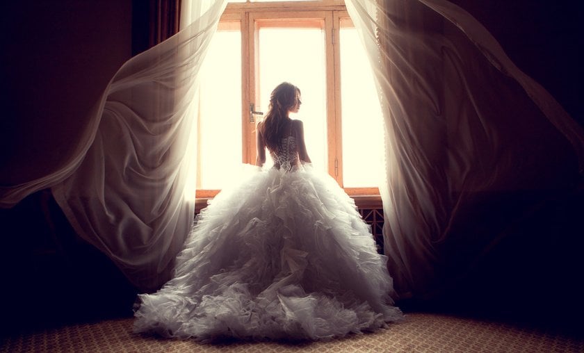 Fine Art Portrait Photography: 9 Timeless Ideas | Skylum Blog(4)