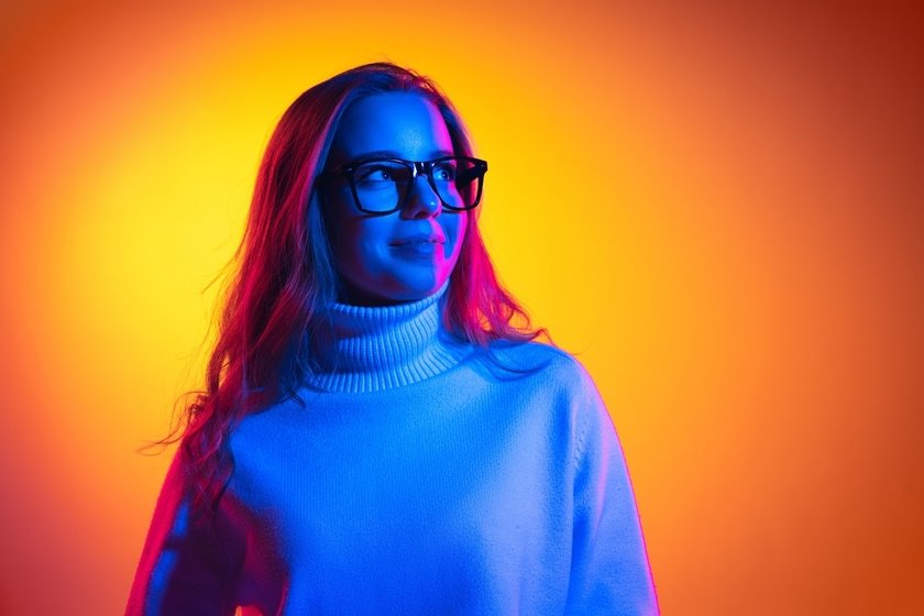 Colorful Portraits Photography: Step-By-Step Guide | Skylum Blog(8)