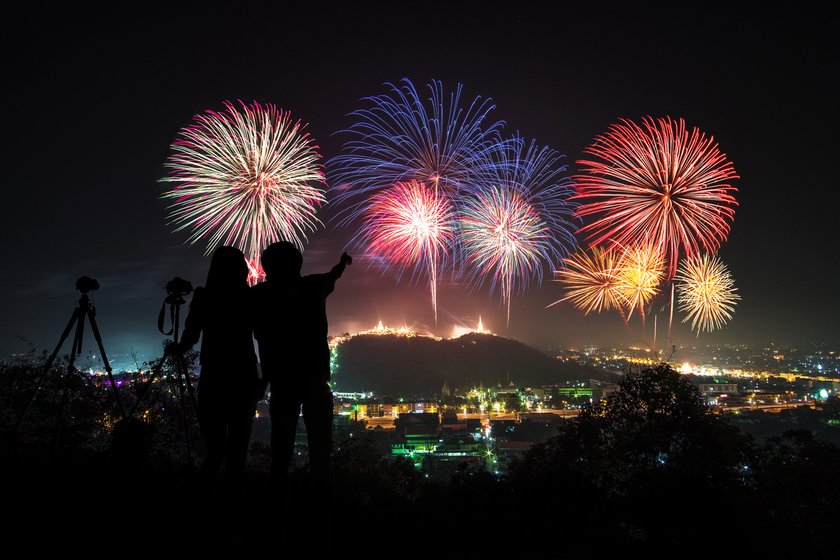How to Photograph Fireworks: Master Firework Photography | Skylum Blog(5)