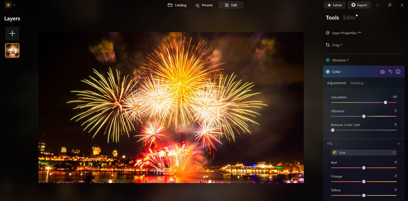 How to Photograph Fireworks: Master Firework Photography | Skylum Blog(9)