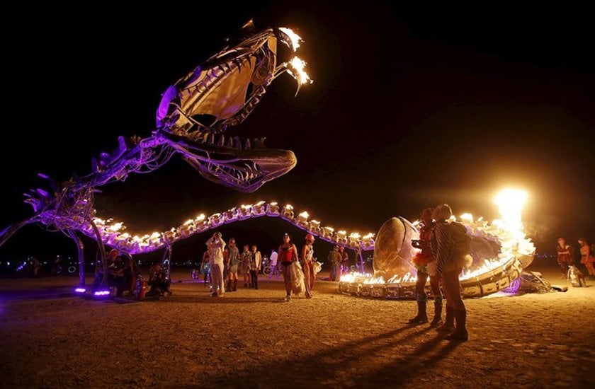 Want to see the Burning Man? Here are the photos from last years(5)