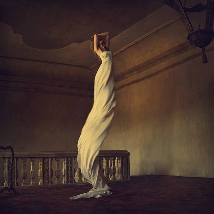 Photography art and science with Brooke Shaden Image3