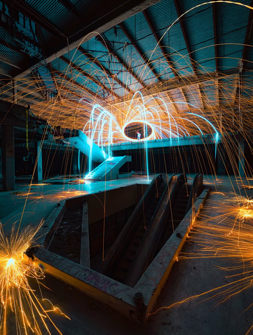 Ultimate Guide to Creative Steel Wool Photography | Skylum Blog(3)